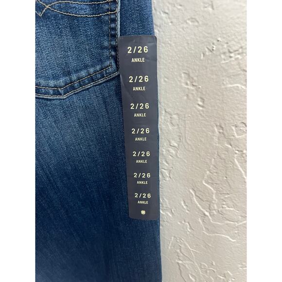 Lucky Brand Sweet Straight Jeans Women’s 26 Ankle Super Stretch FAULTLESS NWT - Picture 8 of 13